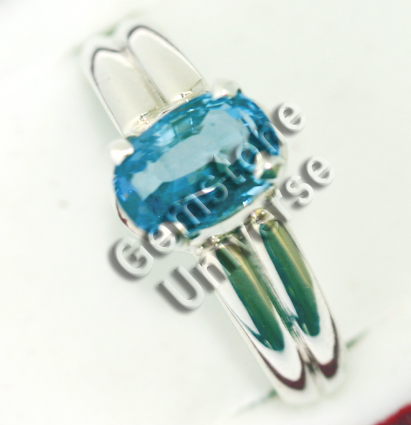 Fine Natural Ceylon Blue Sapphire Gents Ring. Gemstoneuniverse.com