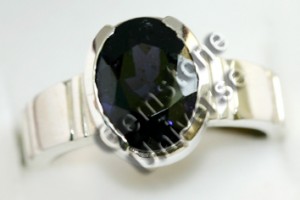 Bluish Violet Iolite set in Sterling Silver 925 Gents Ring!