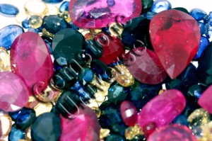 Recently acquired lot of 2600 carats of Mixed Fancy Sapphires-Gemstoneuniverse.com Recently acquired lot of 2600 carats of Mixed Fancy Sapphires-Gemstoneuniverse.com