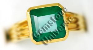 Natural Brazilian Emerald of 3.52 cts Gemstoneuniverse.com Local Inventory Collection No. 3030b Natural Brazilian Emerald of 3.52 cts Gemstoneuniverse.com Local Inventory Collection No. 3030b