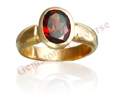 Get delighted by viewing the glory of a thousand resplendent Sun’s. Glorious fiery blood red Garnet with perfect proportions and loupe clean clarity set in Copper ring with a burnished finish. Red Garnet-The gemstone of the King of Plan