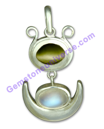 Again the calming effects of the rare combination of a Blue sheen Moonstone, the superior alternative for Natural pearl, the gemstone of Moon, and a Cats eye / Lehsunia, the gem of the South node, Ketu, in a mystical calming pendant that just looks and fe