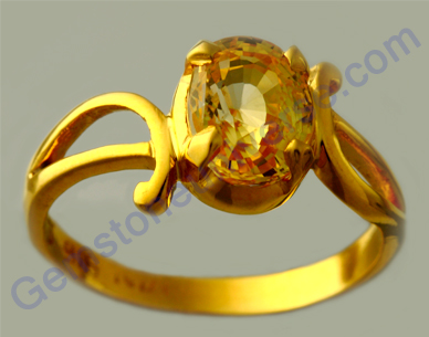 Imperial golden yellow super Lustrous Natural and untreated Yellow Sapphire from Ceylon / Sri Lanka set in a fancy Gold ring. Yellow Sapphire/Pukhraj-The gemstone of the pure planet Jupiter/Brihaspati!