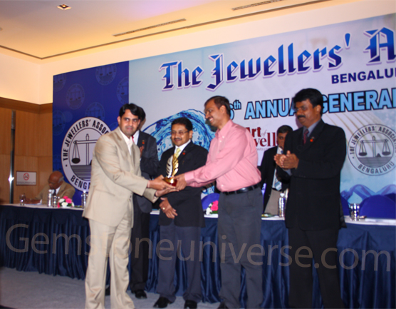 The festival of light, Diwali brings good luck and recognition- Gemstoneuniverse and Astro Journey get the excellence in exports Award for being one of the top exporters in the state of Karnataka.