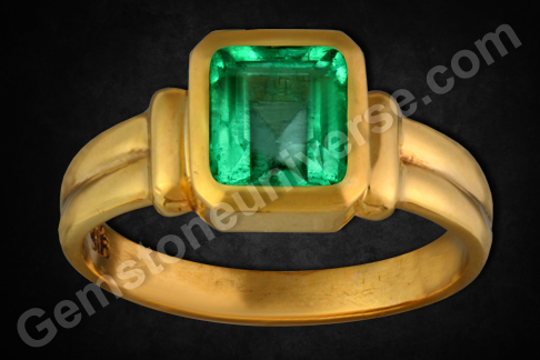 A marvellous and sensual, Vivid and Deep green, Natural and unenhanced Zambian Emerald! Emerald - the gem of Mercury! Gemstoneuniverse.com