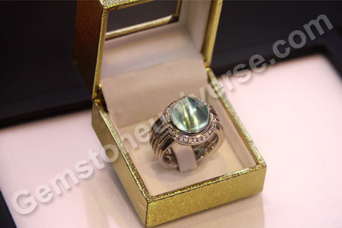 Domed Spectacle – A marvellous Cat’s eye Emerald, rarest of rare gifts of nature