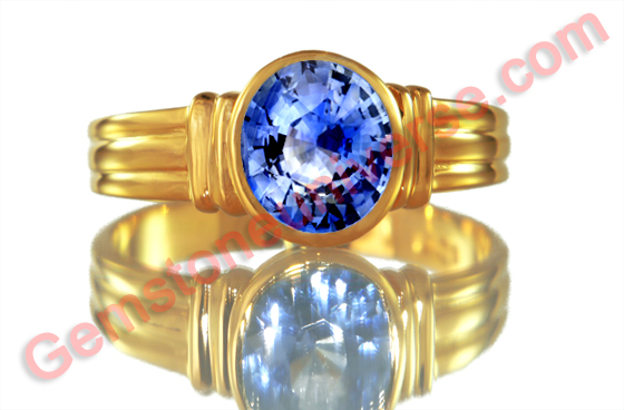 The allure of a fine gem - Ceylon blue sapphire with diamond like brilliance