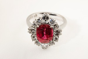 Thai Ruby ring at the Smithsonian museum- photo Chip Clark www.si.edu
