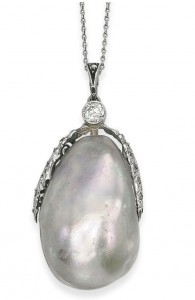 Giant Dubai Natural Pearl