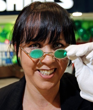 Australian Shiels Jewelers designed Emerald Sunglasses valued at USD 200,000