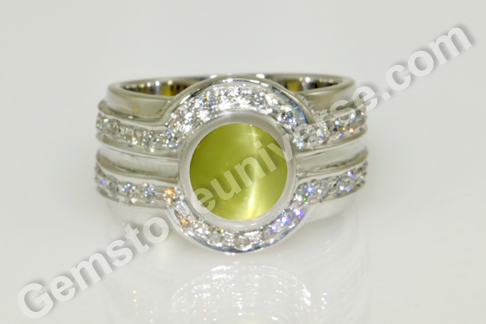 Spectacular Collector’s Item - Natural Sri Lankan Chrysoberyl Cat's Eye and Diamond Ring