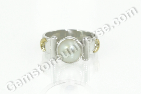 The Essence of Divine Feminine – Natural Basra Pearl Planetary Bhasma Ring