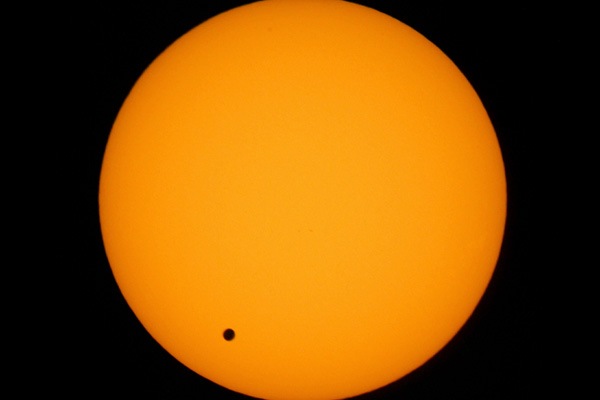Zircon, White Zircon, Colorless Zircon-The Upratna of Venus. A gift of infinite blessings from Venus on this Venus Transit Day