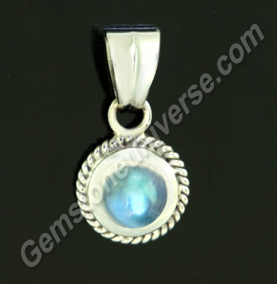 Fantastic Adularescence in a Natural Blue Moonstone – Your Alternative to the Natural Pearl