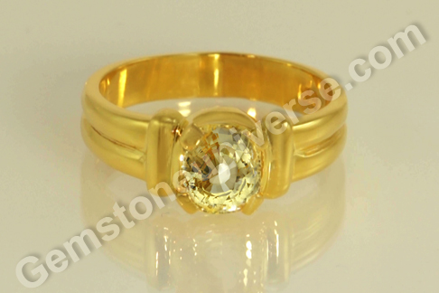 Adamantine Lustre of in a Natural Yellow Sapphire – Magic of a Master Gem Cutter