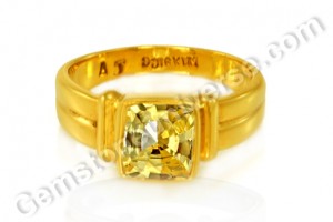 Natural Yellow Sapphire of 2.47 carats Gemstoneuniverse.com Natural Yellow Sapphire of 2.47 carats Gemstoneuniverse.com