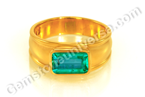 Natural Zambian Emerald of 2.07 carats Gemstoneuniverse