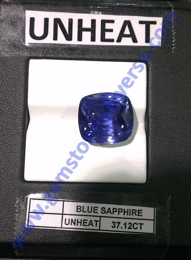 The Pride of the Show at the Gemstoneuniverse exhibit. Massive unheated Top Grade Blue Sapphire weighing in at 37+ carats