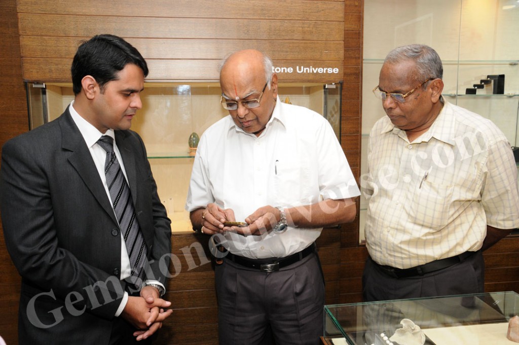 Mr. Raghav Hawa Senior planetary Gemmologist is seen here explaining features of a piece to industry veterans DA Sreeramulu and Mr. KA Ramu- Both of them are very senior and highly respected appraisers.