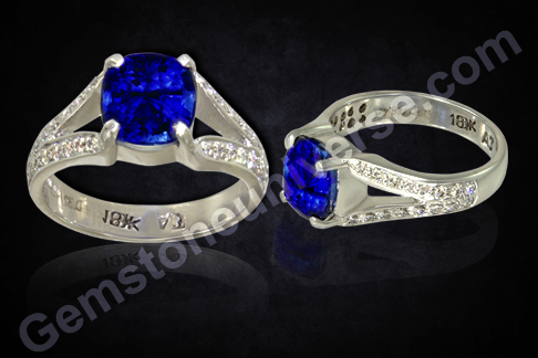 Blue Sapphire Diamond Ring from the Gemstoneuniverse signature collection Blue Sapphire Diamond Ring from the Gemstoneuniverse signature collection