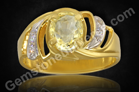 Exceptional Ceylon Sapphire with magnificient Lustre the 2d Image does not Capture the brilliance have a look at the Video