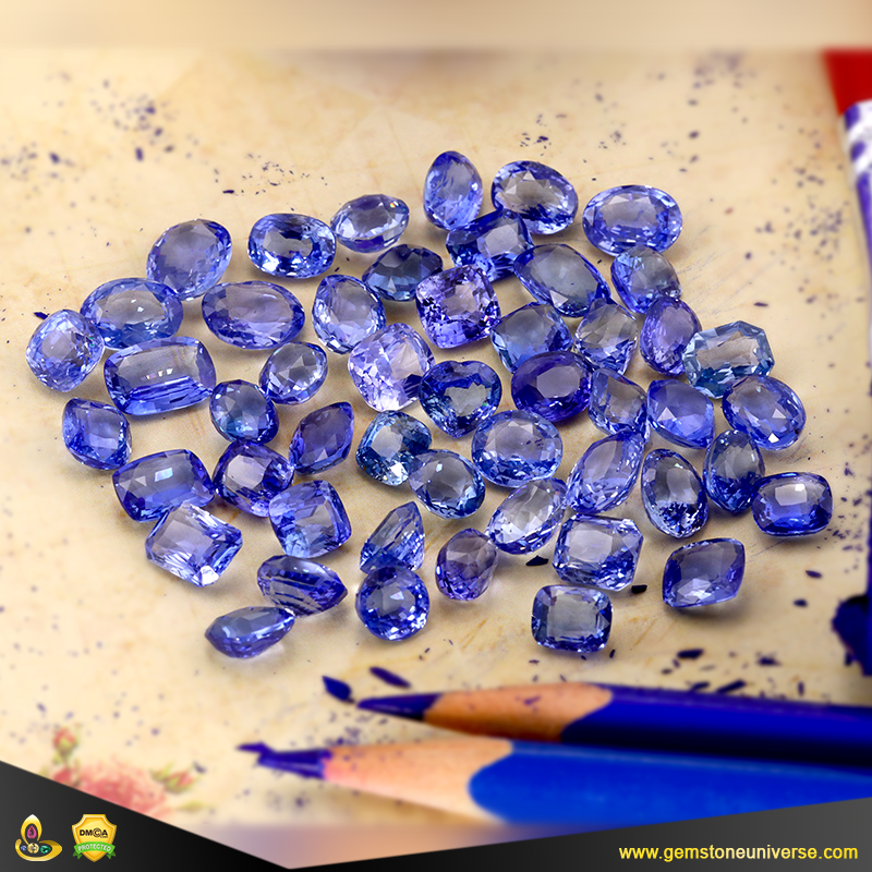 Fine Flawless Unheated Sapphires from Srilanka from the Gemstoneuniverse collection of Fine Gemstones