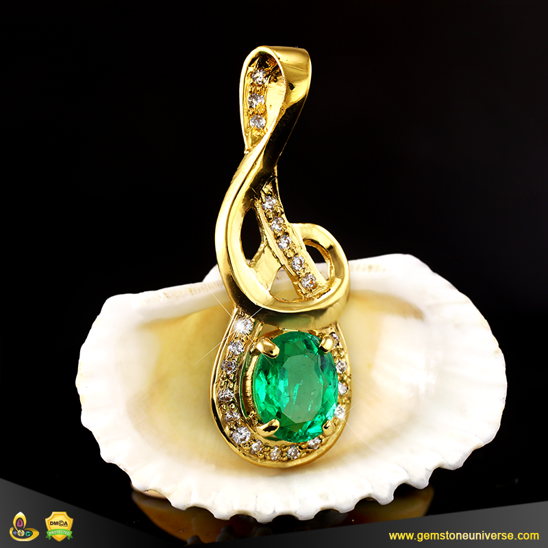 Colombian Emerald Pendant